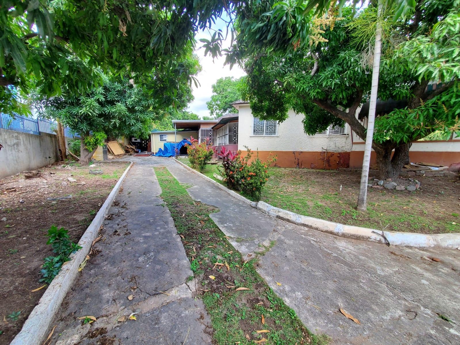Spacious-4-Bedroom-House-for-Sale-in-St.-Andrew-Jamaica-28-Merrivale Sixth image of 28 Merrivale in Kingston 8, St. Andrew, Jamaica - property is For Sale