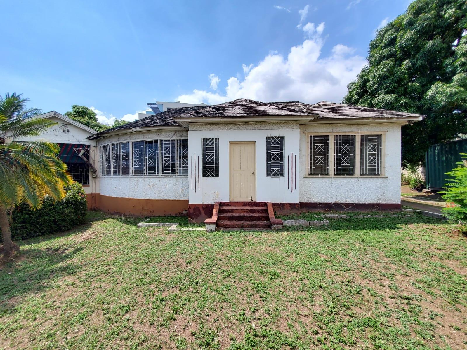 Spacious-4-Bedroom-House-for-Sale-in-St.-Andrew-Jamaica-28-Merrivale Seventh image of 28 Merrivale in Kingston 8, St. Andrew, Jamaica - property is For Sale
