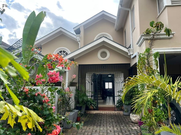 Second image of 4-2 Bracknell Close in Kingston 6, St. Andrew, Jamaica - property is For Rent