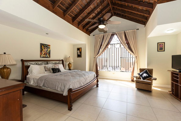 Fifteenth image of 13-18 Hopefield Avenue in Kingston 6, St. Andrew, Jamaica - property is For Rent