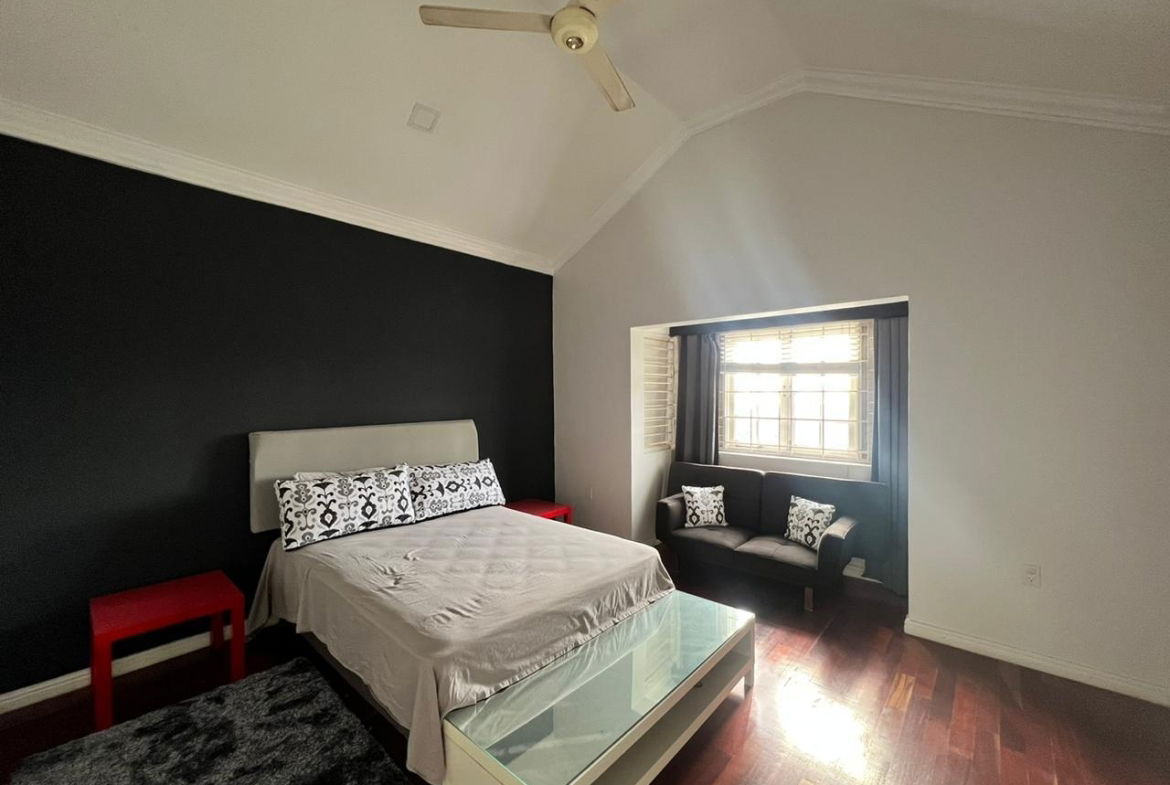 Twelfth image of 4-2 Bracknell Close in Kingston 6, St. Andrew, Jamaica - property is For Sale