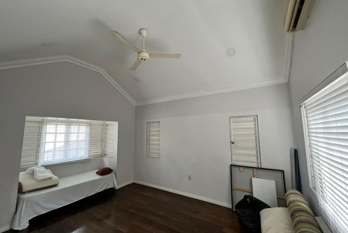 Eighth image of 4-2 Bracknell Close in Kingston 6, St. Andrew, Jamaica - property is For Sale