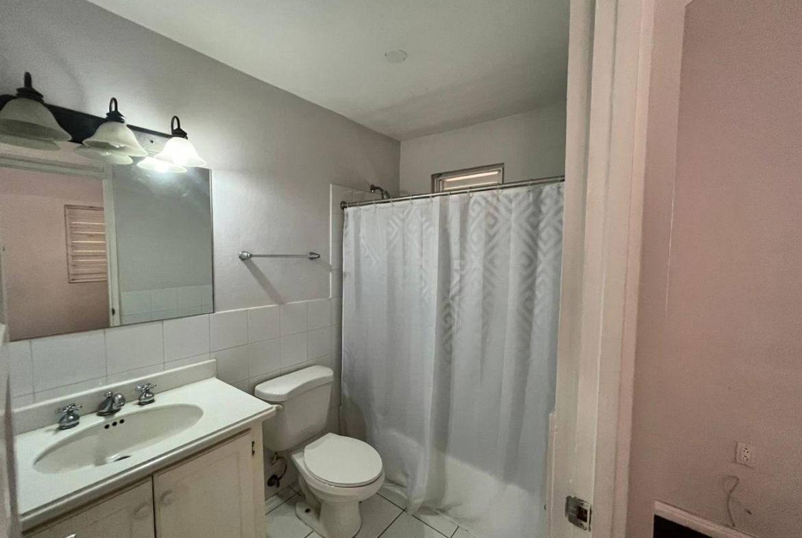 Ninth image of 4-2 Bracknell Close in Kingston 6, St. Andrew, Jamaica - property is For Sale