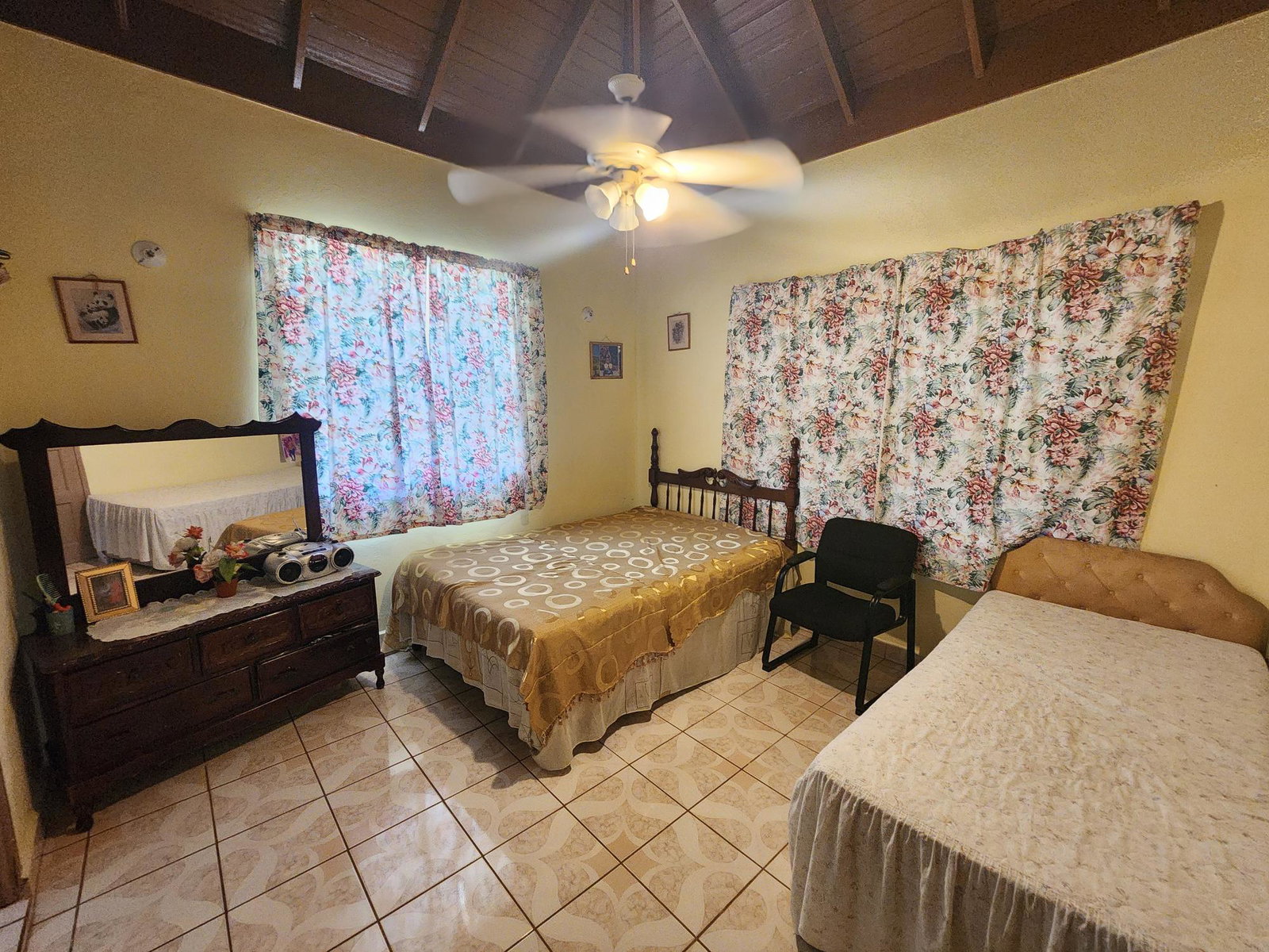 Sixteenth image of 33 Beadle Boulevard in Santa Cruz, St. Elizabeth, Jamaica - property is For Sale