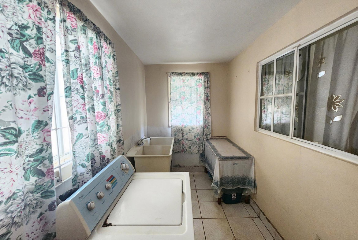 Nineteenth image of 33 Beadle Boulevard in Santa Cruz, St. Elizabeth, Jamaica - property is For Sale