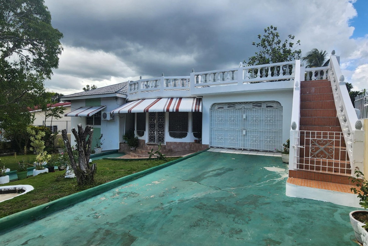 Third image of 33 Beadle Boulevard in Santa Cruz, St. Elizabeth, Jamaica - property is For Sale