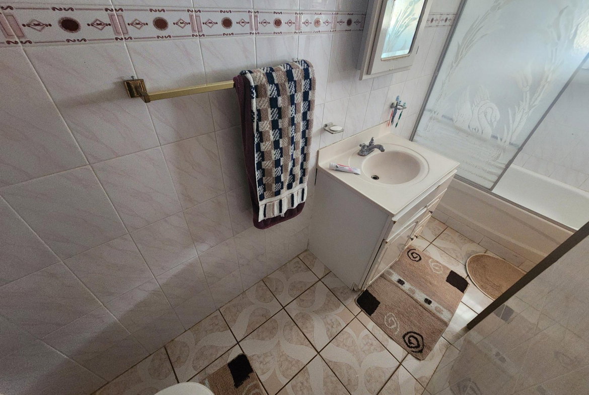 Twenty-Fifth image of 33 Beadle Boulevard in Santa Cruz, St. Elizabeth, Jamaica - property is For Sale