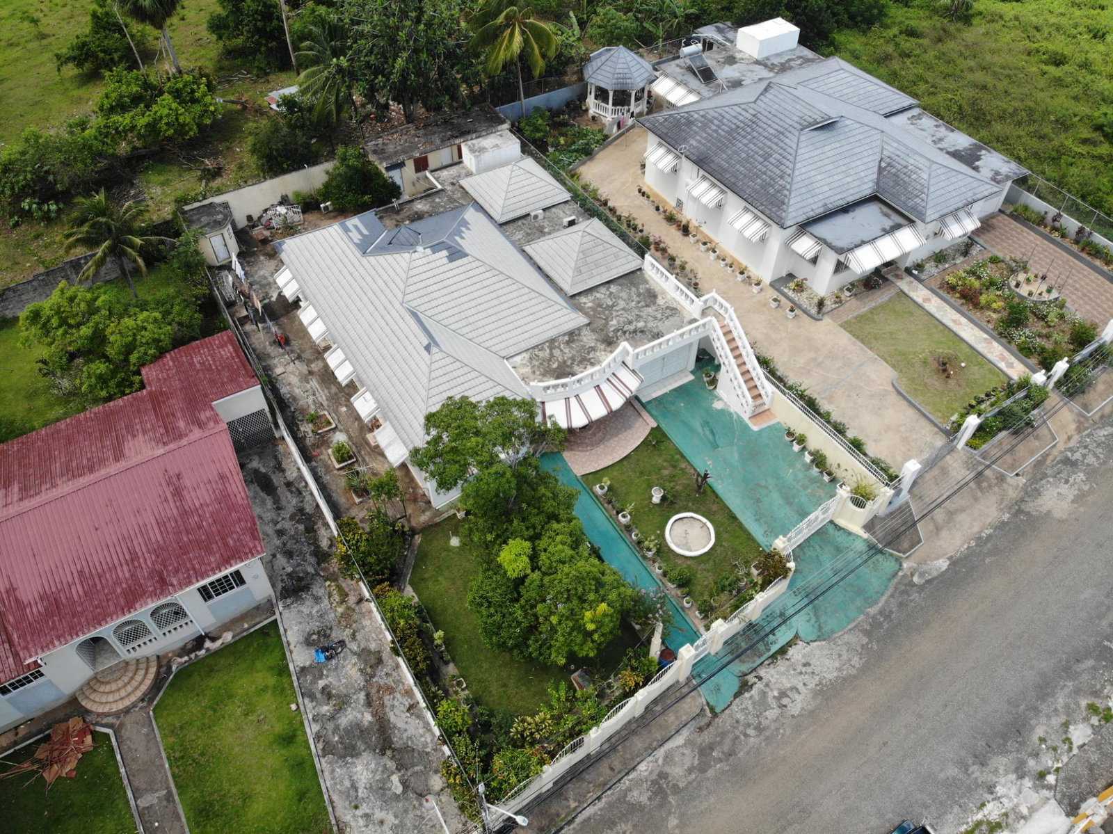 Thirtieth image of 33 Beadle Boulevard in Santa Cruz, St. Elizabeth, Jamaica - property is For Sale