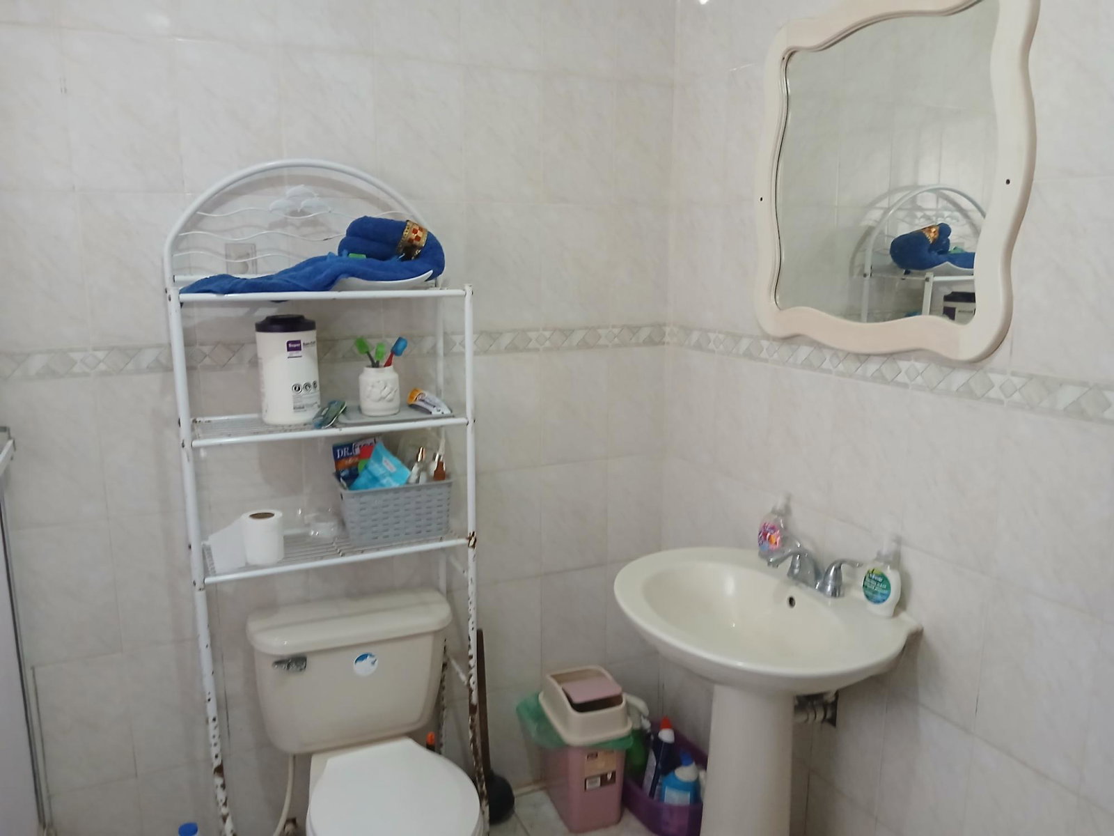 Spacious-5-Bedroom-House-for-Sale-in-Orangefield-Ewarton-St.-Catherine-Jamaica Fourteenth image of 97 Logwood Crescent in Ewarton, St. Catherine, Jamaica - property is For Sale