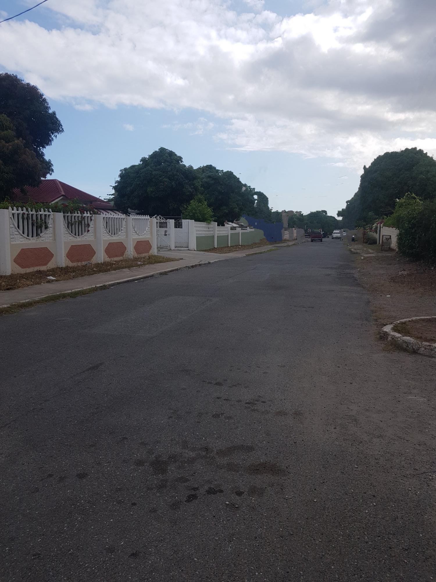 Sixth image of 35 Westlake Ave. Richmond pk in Kingston 10, St. Andrew, Jamaica - property is For Sale