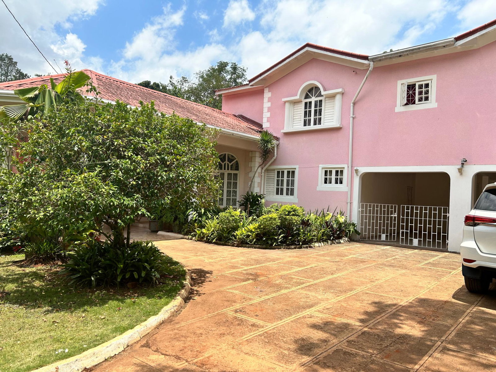 Spacious-6-Bedroom-House-for-Sale-at-20-Forrest-Avenue-St.-Andrew-Jamaica Third image of 20 Forrest Avenue in Red Hills, St. Andrew, Jamaica - property is For Sale