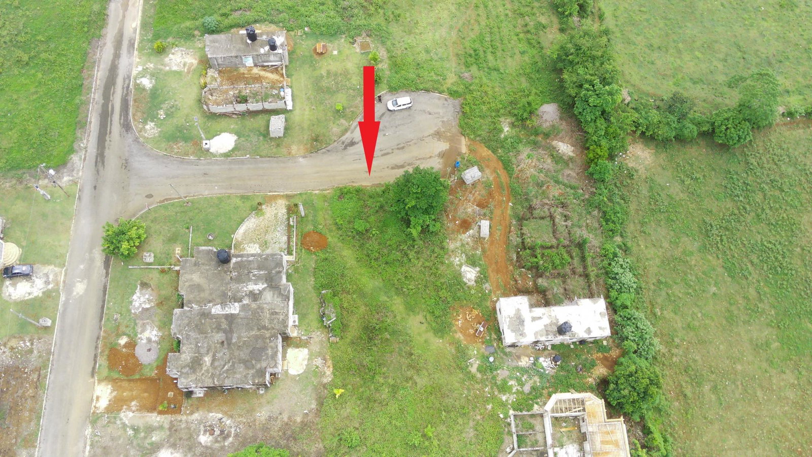 Second image of 27 la Cresta End (boxwood) in Santa Cruz, St. Elizabeth, Jamaica - property is For Sale
