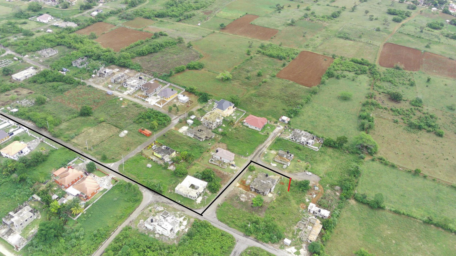 Fifth image of 27 la Cresta End (boxwood) in Santa Cruz, St. Elizabeth, Jamaica - property is For Sale
