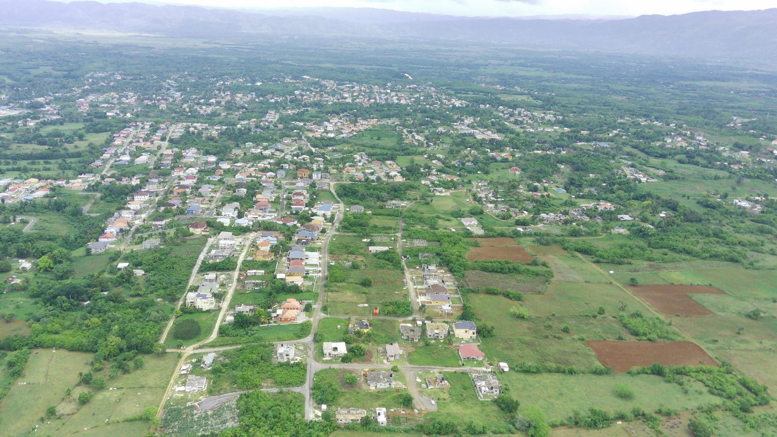 Seventh image of 27 la Cresta End (boxwood) in Santa Cruz, St. Elizabeth, Jamaica - property is For Sale