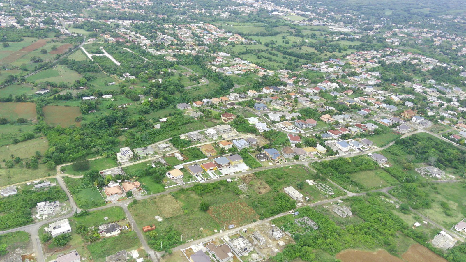 Tenth image of 27 la Cresta End (boxwood) in Santa Cruz, St. Elizabeth, Jamaica - property is For Sale