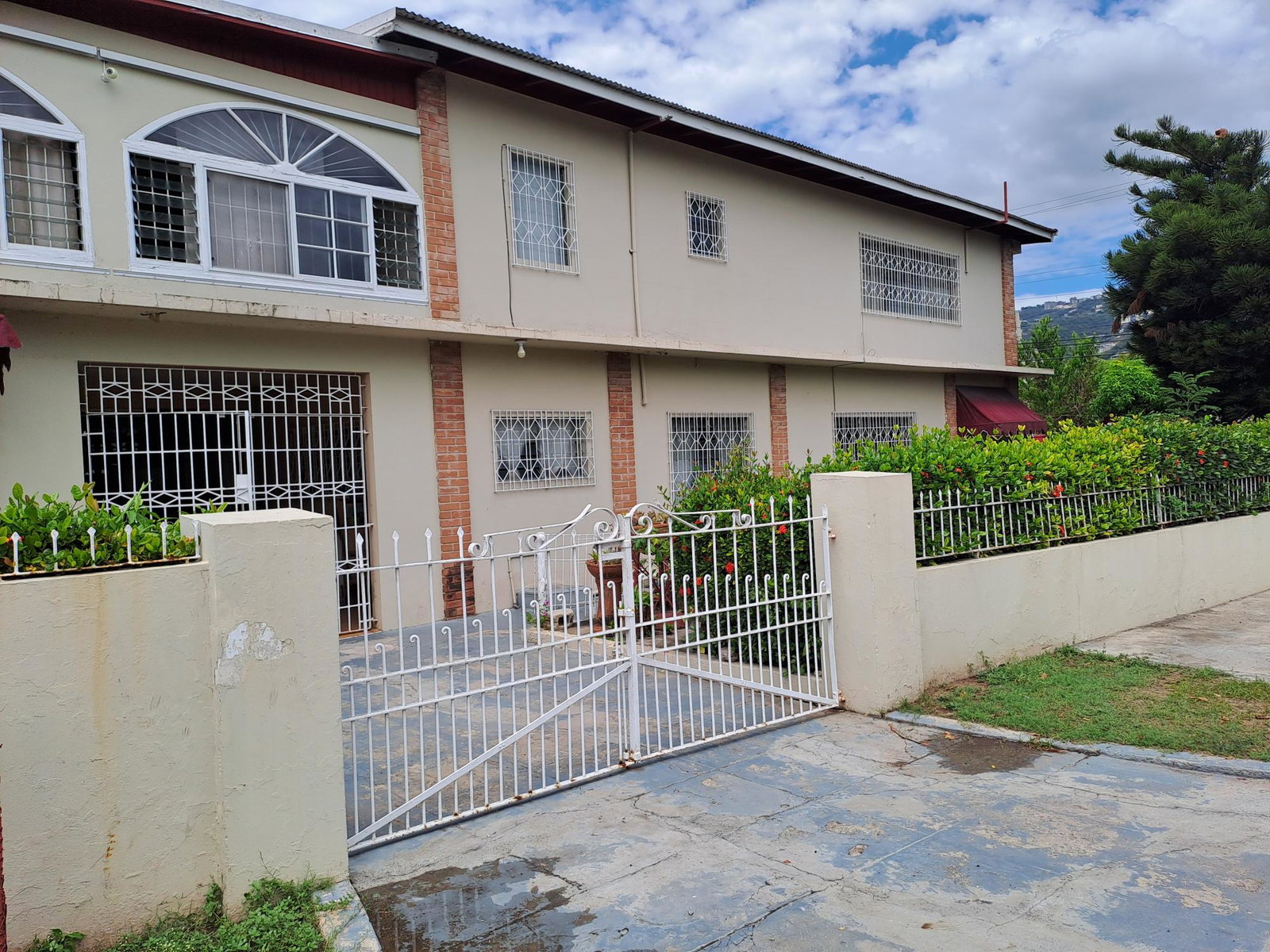 Spacious-Two-Storey-House-for-Sale-in-Three-Oaks-Gardens-St.-Andrew-Jamaica Second image of 5 Miraflores Drive in Kingston 19, St. Andrew, Jamaica - property is For Sale