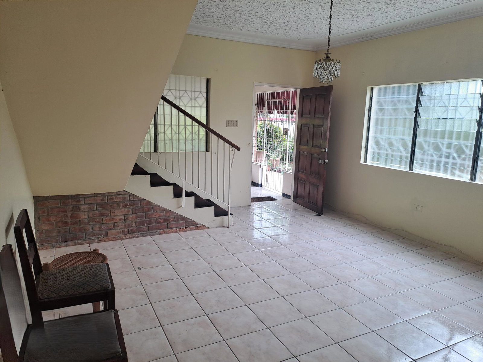 Spacious-Two-Storey-House-for-Sale-in-Three-Oaks-Gardens-St.-Andrew-Jamaica Fifth image of 5 Miraflores Drive in Kingston 19, St. Andrew, Jamaica - property is For Sale