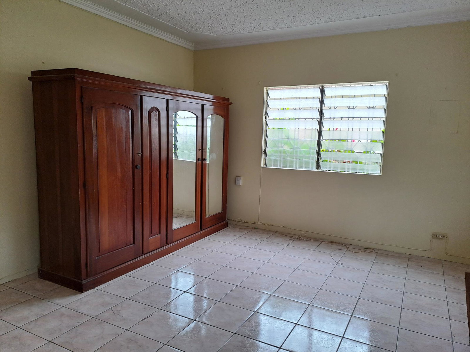Spacious-Two-Storey-House-for-Sale-in-Three-Oaks-Gardens-St.-Andrew-Jamaica Eighth image of 5 Miraflores Drive in Kingston 19, St. Andrew, Jamaica - property is For Sale