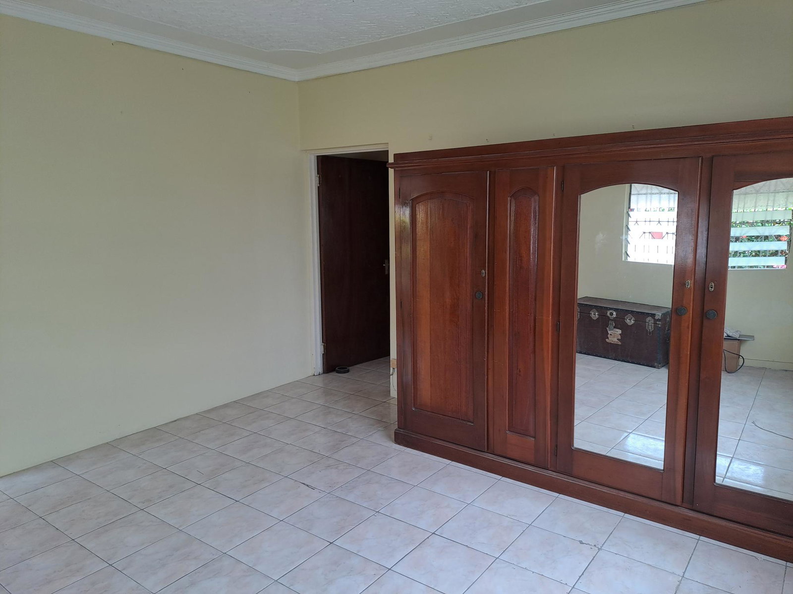 Spacious-Two-Storey-House-for-Sale-in-Three-Oaks-Gardens-St.-Andrew-Jamaica Ninth image of 5 Miraflores Drive in Kingston 19, St. Andrew, Jamaica - property is For Sale