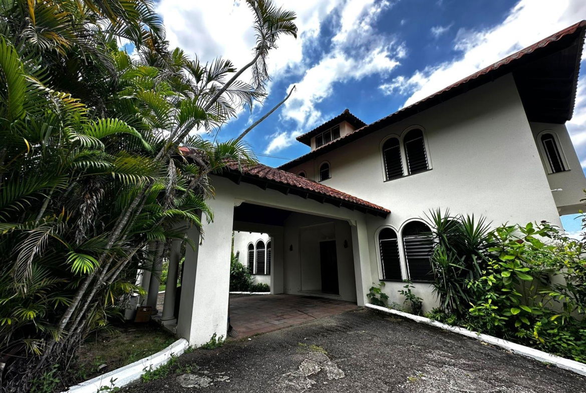 Third image of 3 Ridgeway in Kingston 6, St. Andrew, Jamaica - property is For Sale