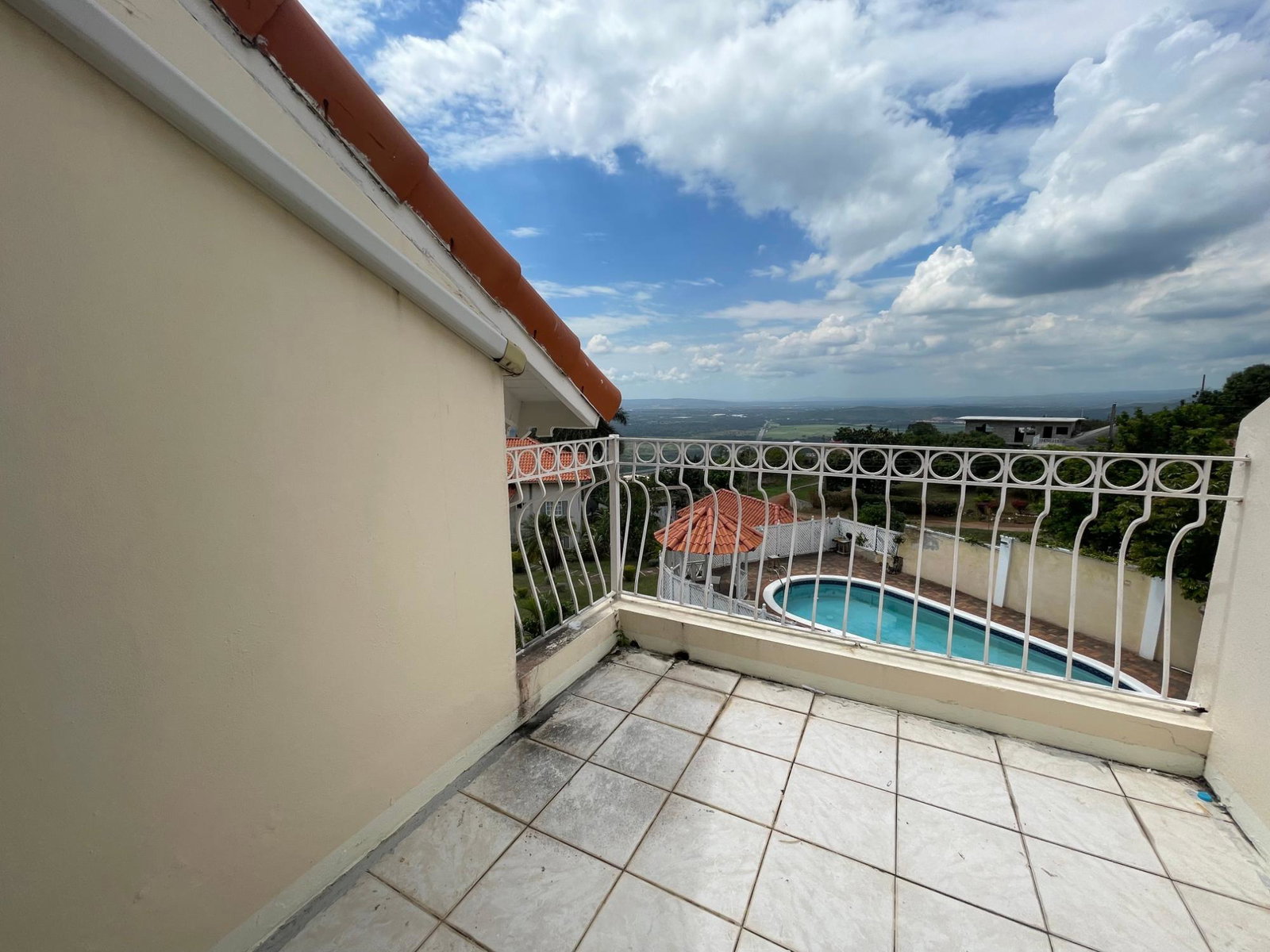 Stunning-3-Bedroom-Townhouse-for-Sale-in-St.-Andrew-Jamaica-Breathtaking-Views Sixteenth image of Plantation Drive in Red Hills, St. Andrew, Jamaica - property is For Sale