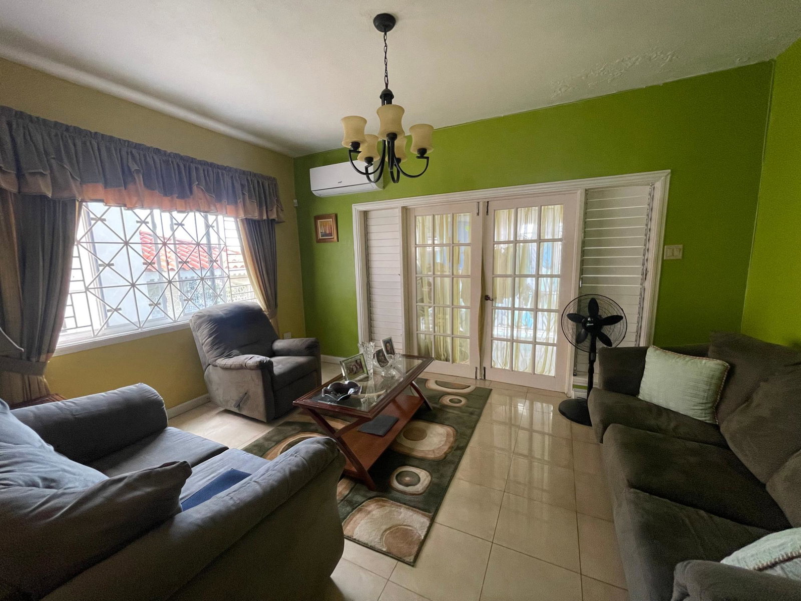 Stunning-3-Bedroom-Townhouse-for-Sale-in-St.-Andrew-Jamaica-Breathtaking-Views Eighth image of Plantation Drive in Red Hills, St. Andrew, Jamaica - property is For Sale