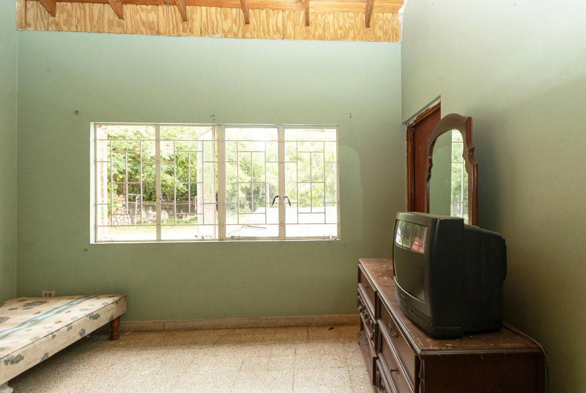 Fifteenth image of 8 Stilwell Road in Kingston 8, St. Andrew, Jamaica - property is For Sale
