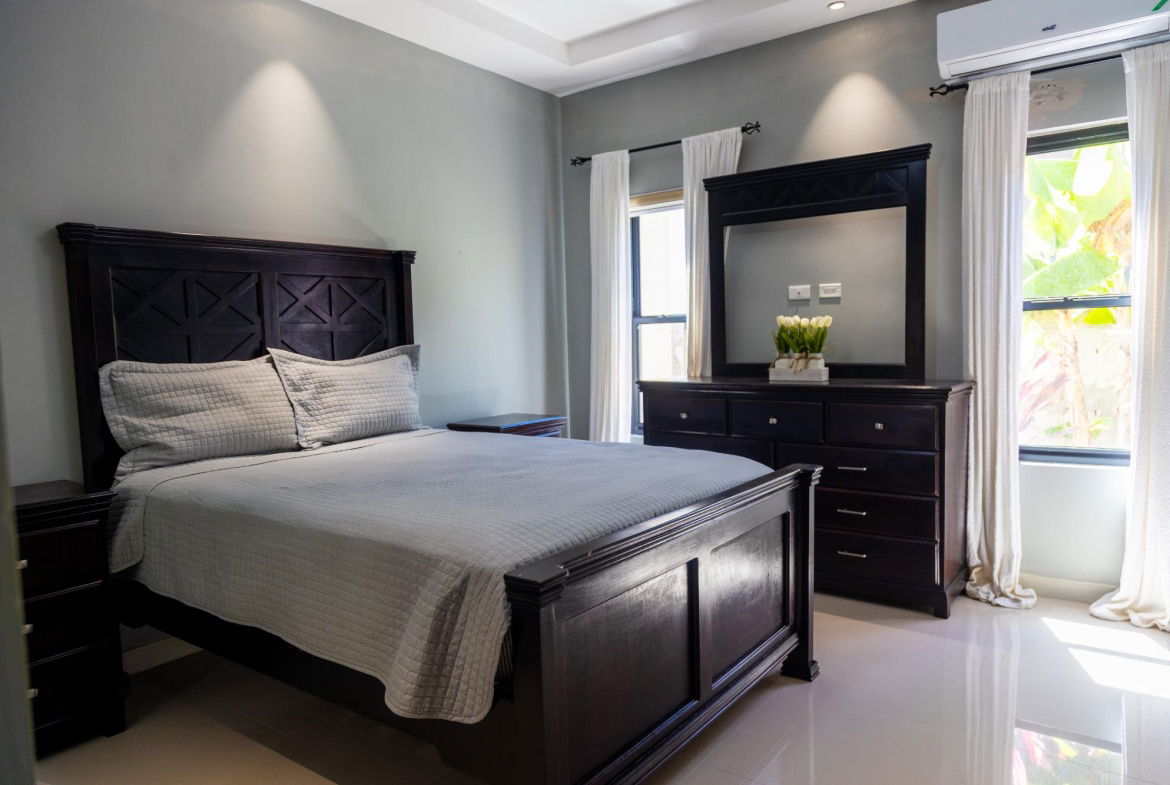 Tenth image of 16- Pyramid Point in Ocho Rios, St. Ann, Jamaica - property is For Sale