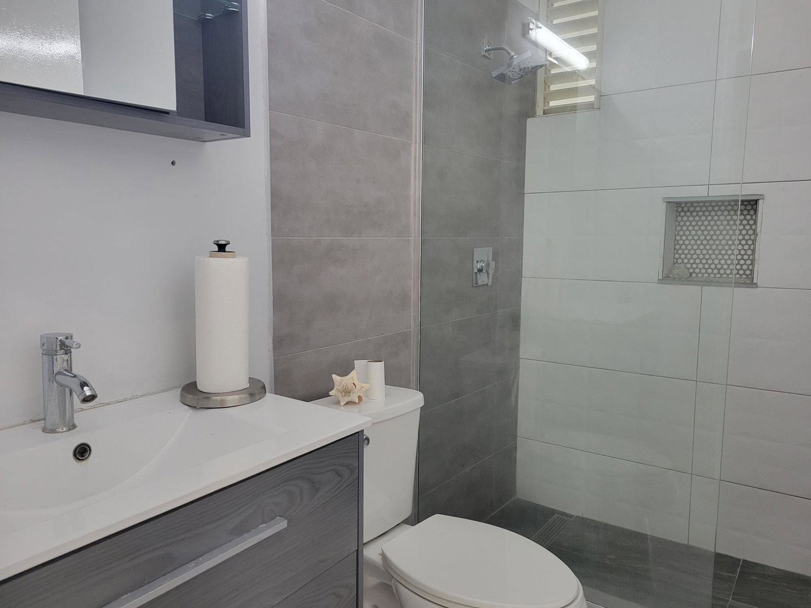 Thirteenth image of 26-13a Norbrook Road in Kingston 8, St. Andrew, Jamaica - property is For Rent