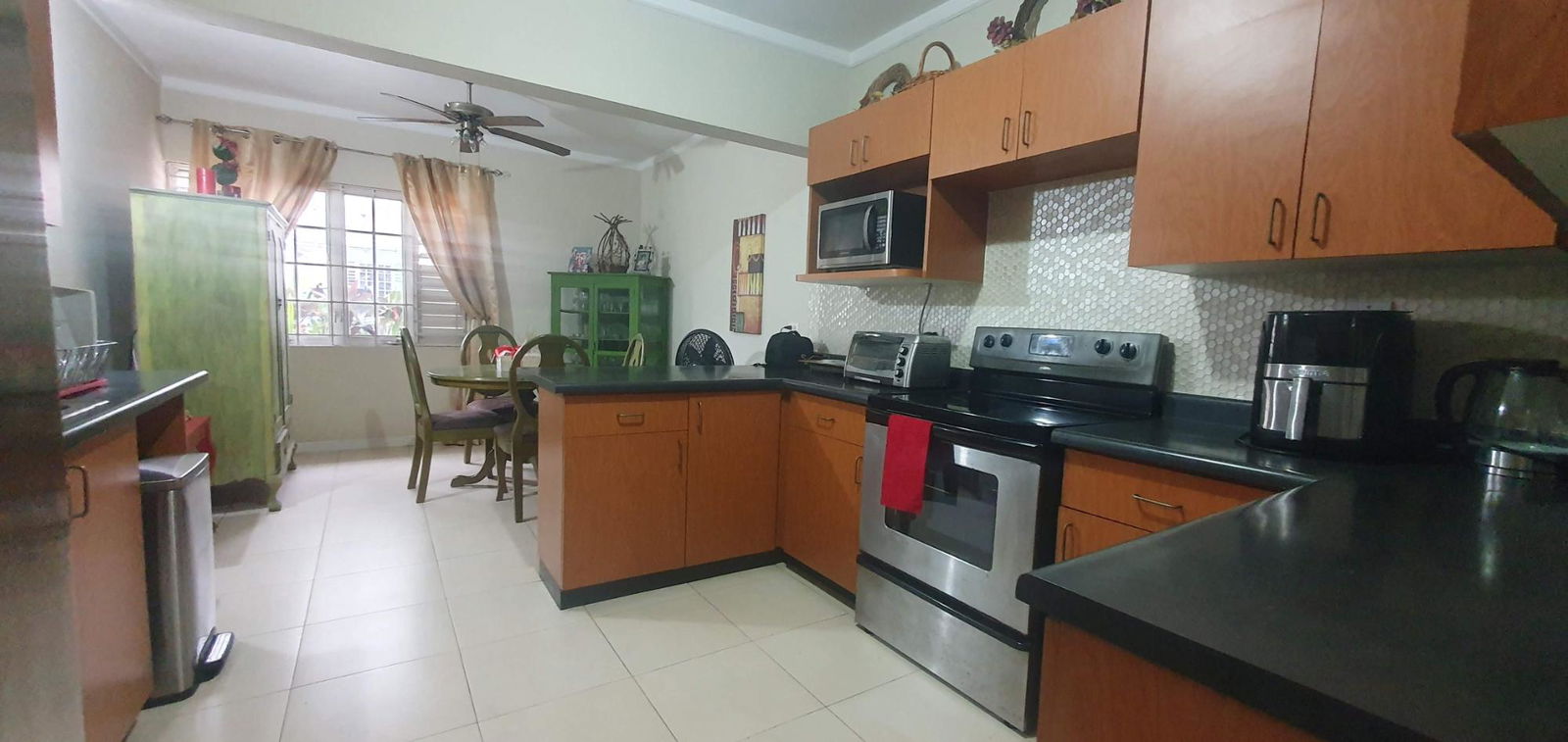 Eleventh image of 23 Hopefield Avenue in Kingston 6, St. Andrew, Jamaica - property is For Rent