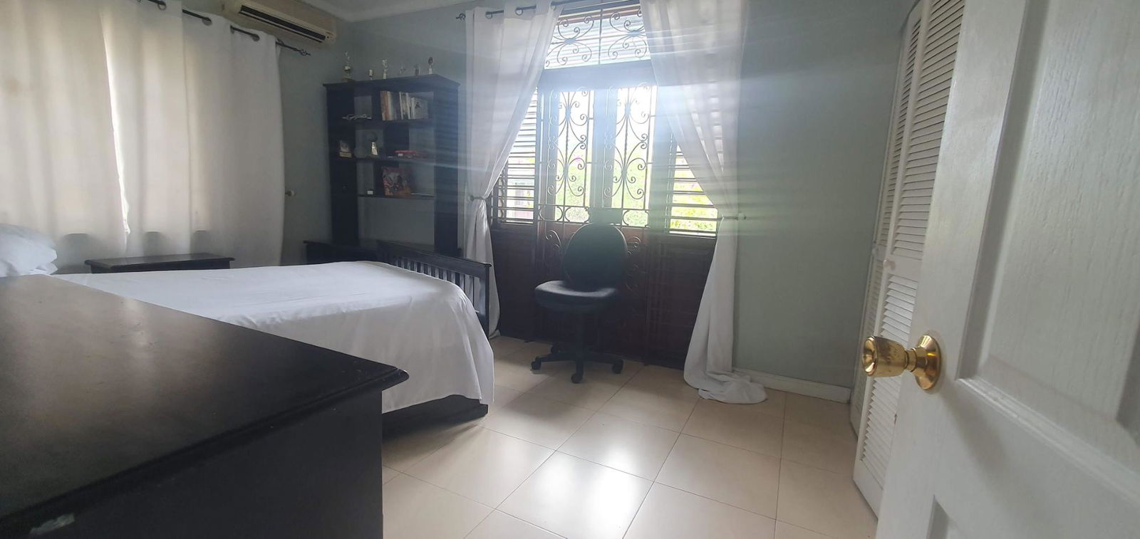 Sixteenth image of 23 Hopefield Avenue in Kingston 6, St. Andrew, Jamaica - property is For Rent