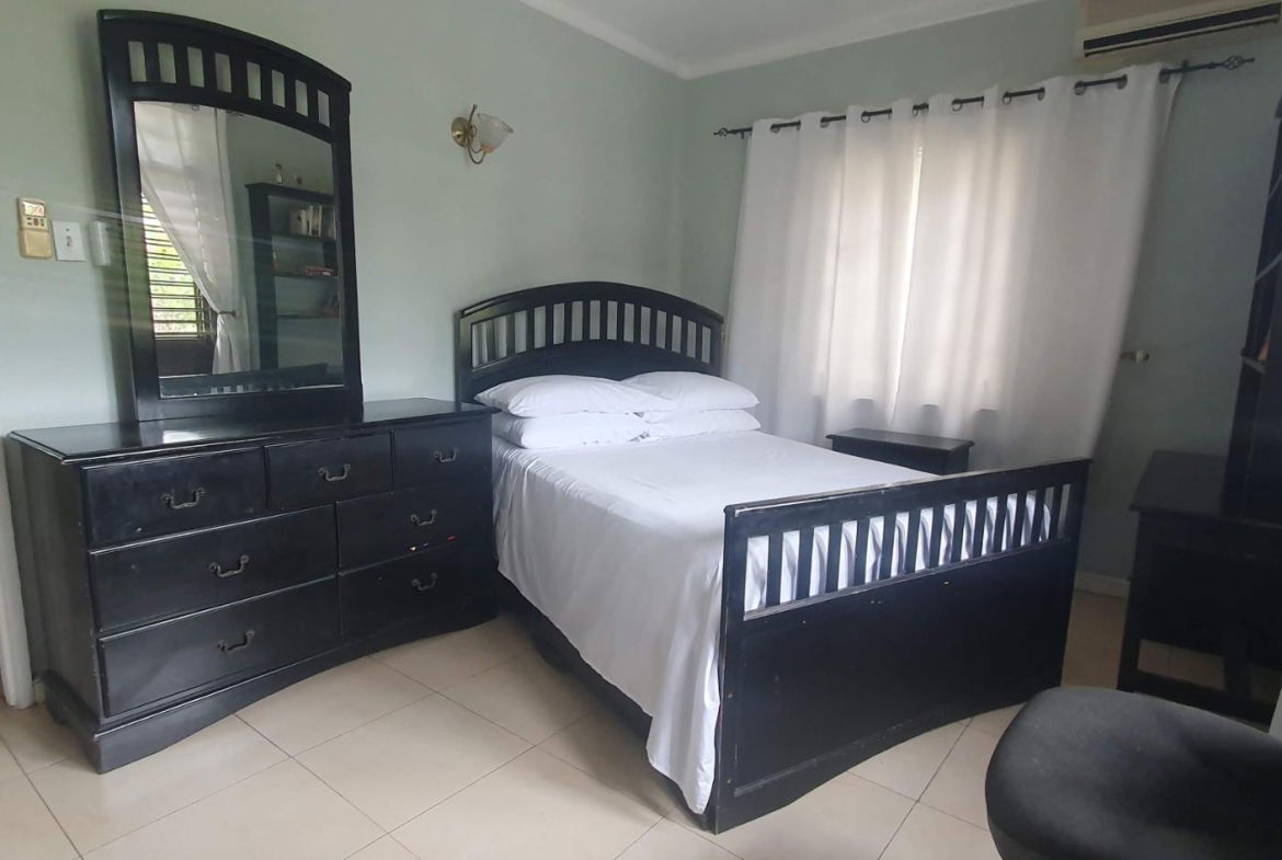 Seventeenth image of 23 Hopefield Avenue in Kingston 6, St. Andrew, Jamaica - property is For Rent