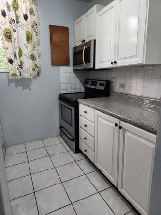 Sixth image of 9- 3 Broadway Road in Kingston 8, St. Andrew, Jamaica - property is For Rent