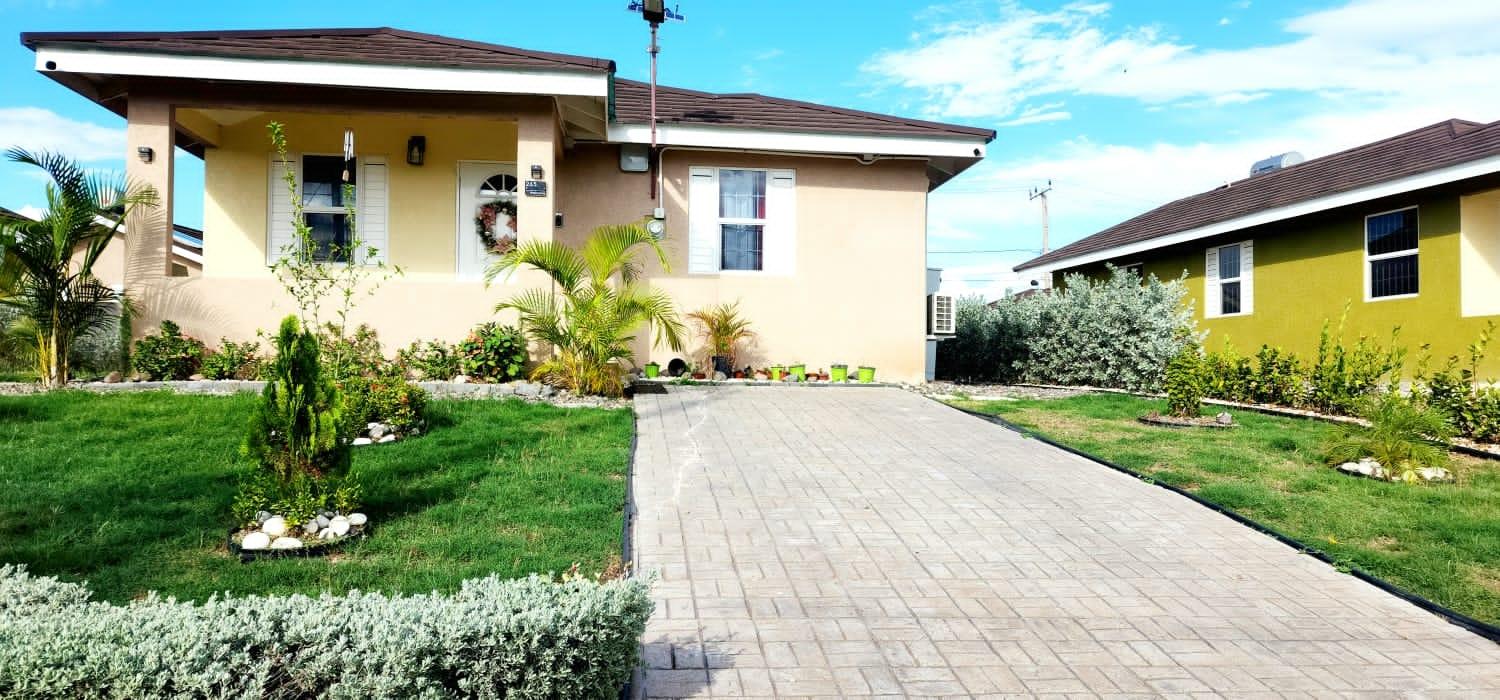 First image of 265 Colbeck Manor in Colbeck, St. Catherine, Jamaica - property is For Sale