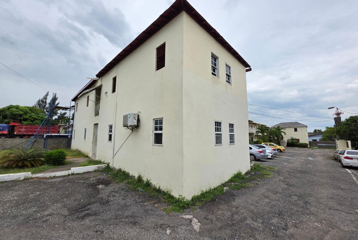Ninth image of 2-27 Carlisle Avenue in Kingston 19, St. Andrew, Jamaica - property is For Rent