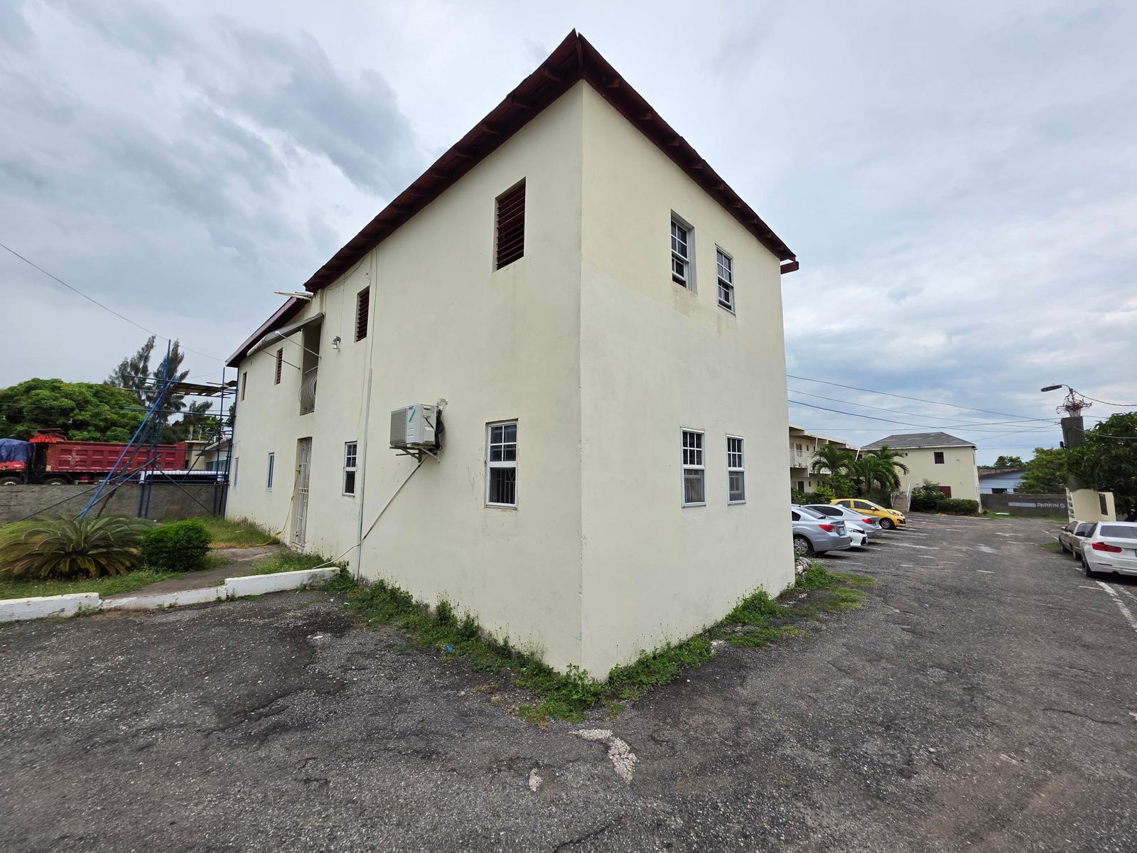 Ninth image of 2-27 Carlisle Avenue in Kingston 19, St. Andrew, Jamaica - property is For Rent