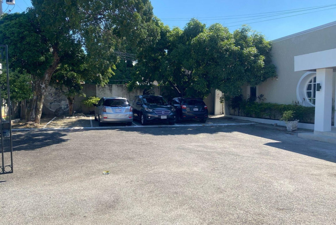 Fourth image of 10 Herb Mckenley Drive in Kingston 5, St. Andrew, Jamaica - property is For Rent