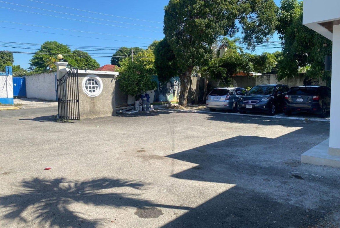 Fifth image of 10 Herb Mckenley Drive in Kingston 5, St. Andrew, Jamaica - property is For Rent