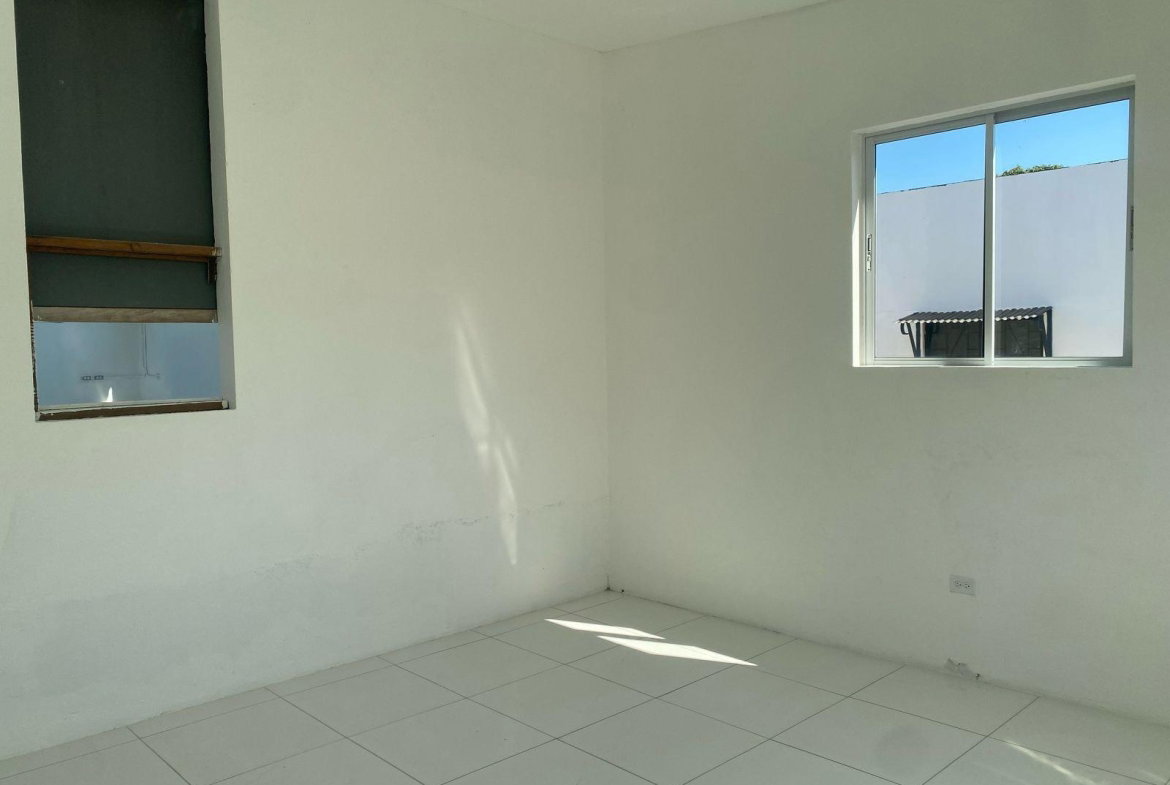 Ninth image of 10 Herb Mckenley Drive in Kingston 5, St. Andrew, Jamaica - property is For Rent