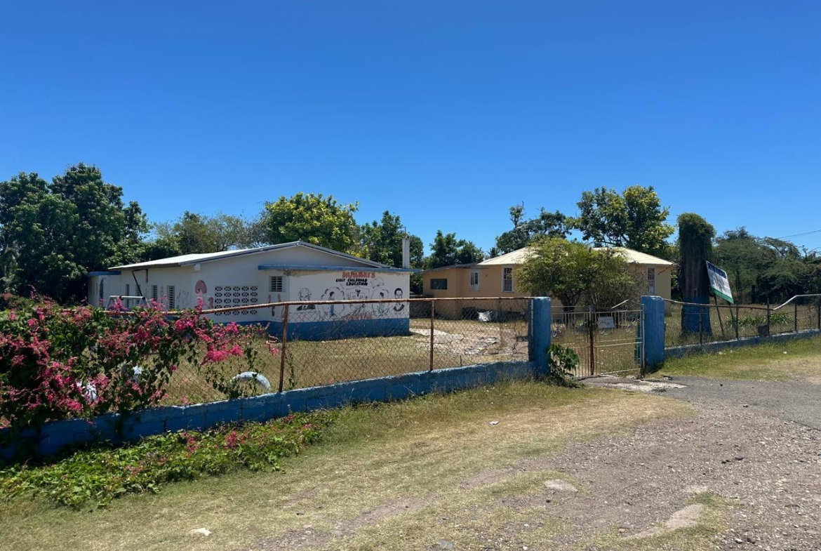 Second image of Lpo Hayes, Lionel Town, c in Hayes, Clarendon, Jamaica - property is For Sale