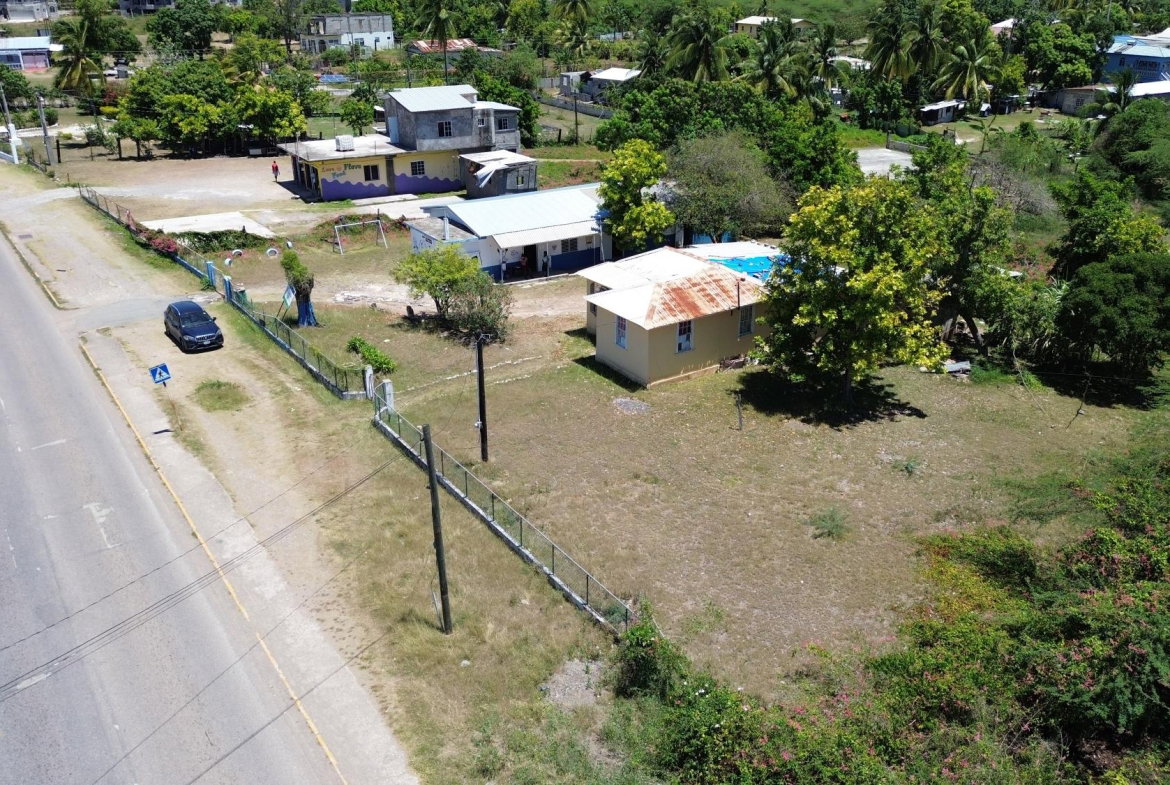 Eleventh image of Lpo Hayes, Lionel Town, c in Hayes, Clarendon, Jamaica - property is For Sale