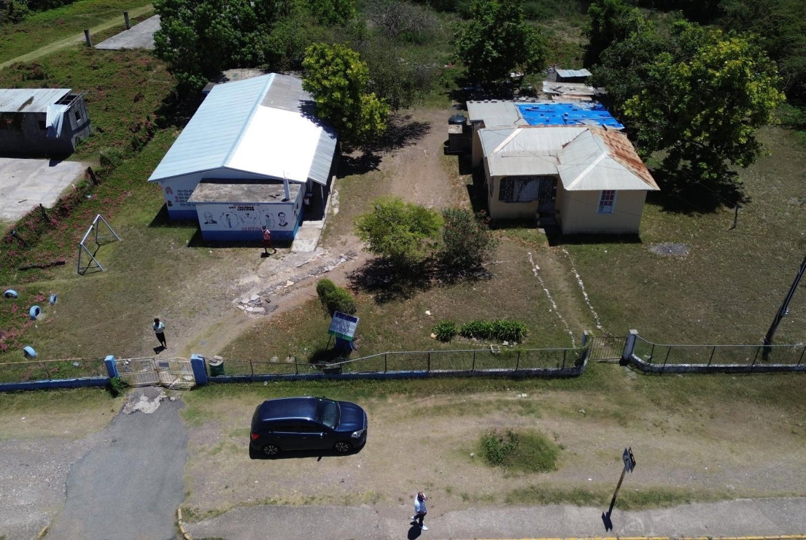 Sixth image of Lpo Hayes, Lionel Town, c in Hayes, Clarendon, Jamaica - property is For Sale