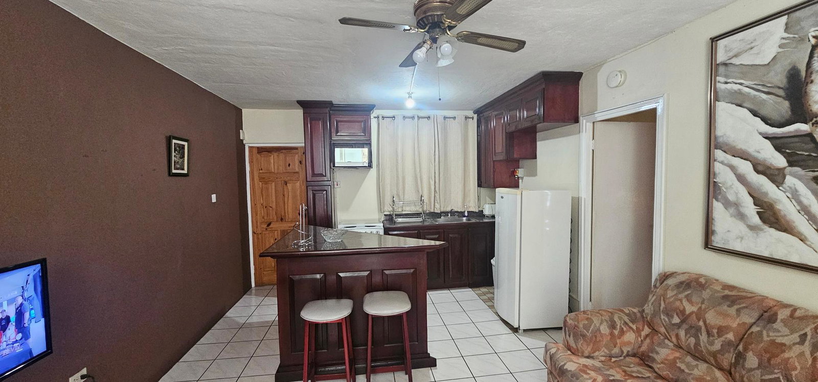 Tenth image of 203b-12-16 Oxford Road in Kingston 5, St. Andrew, Jamaica - property is For Sale