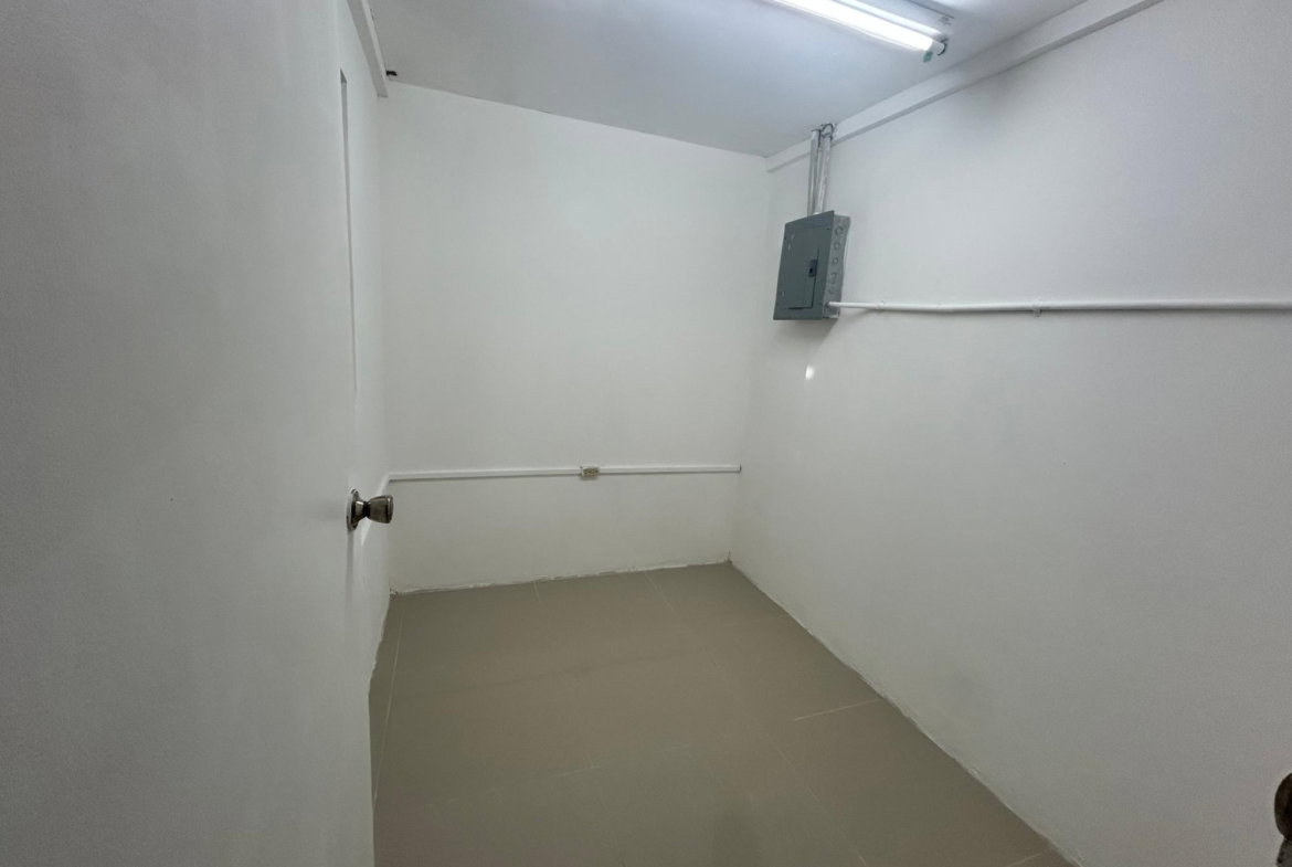Sixth image of 22-23-5 Ellesmere Road, Little in Kingston 10, St. Andrew, Jamaica - property is For Rent