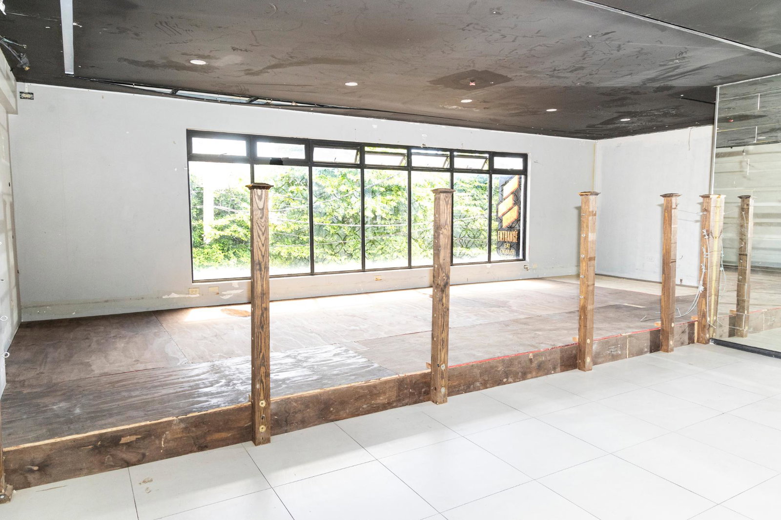 Third image of 10 Dominica Dr, Kingston 5 in KINGSTON, Kingston, Jamaica - property is For Rent