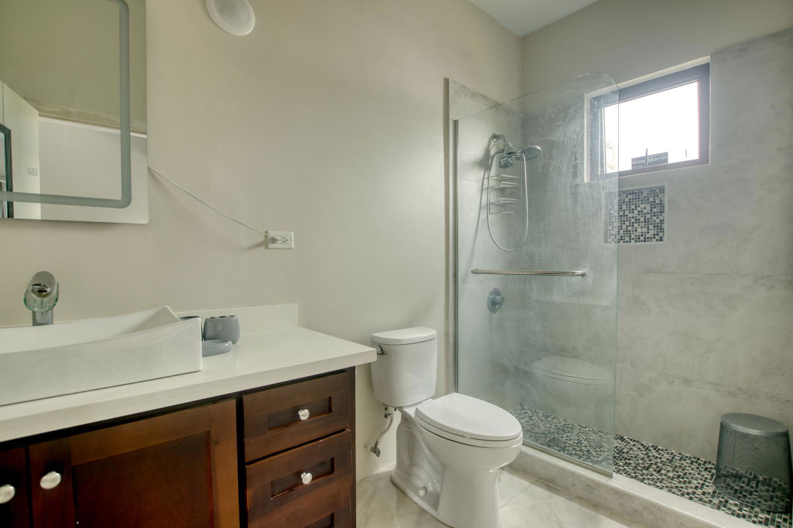 Eleventh image of 6 Ottawa Avenue in Kingston 6, St. Andrew, Jamaica - property is For Sale