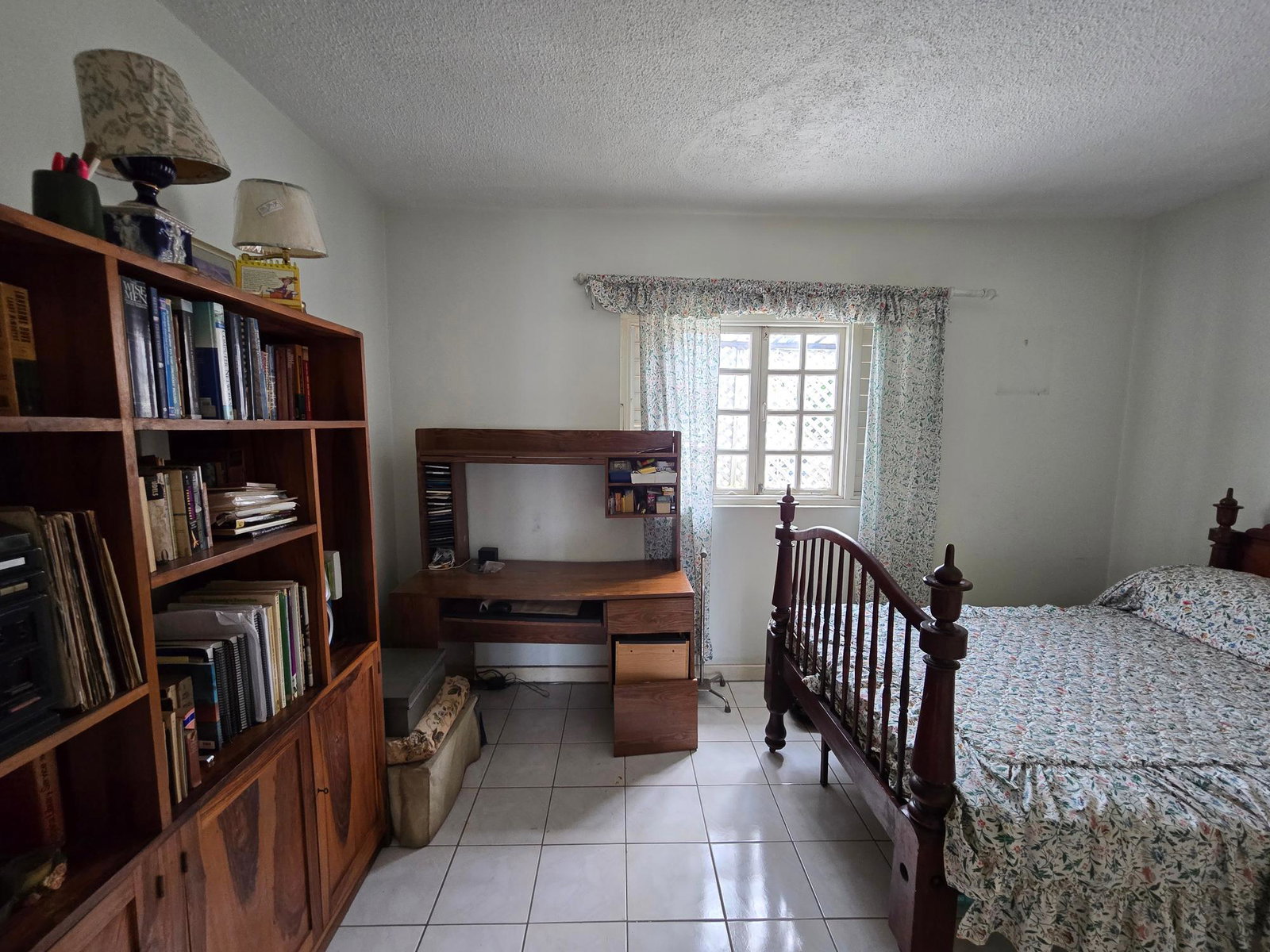 Twelfth image of 3-1-3 Worthington Terrace in Kingston 5, St. Andrew, Jamaica - property is For Sale
