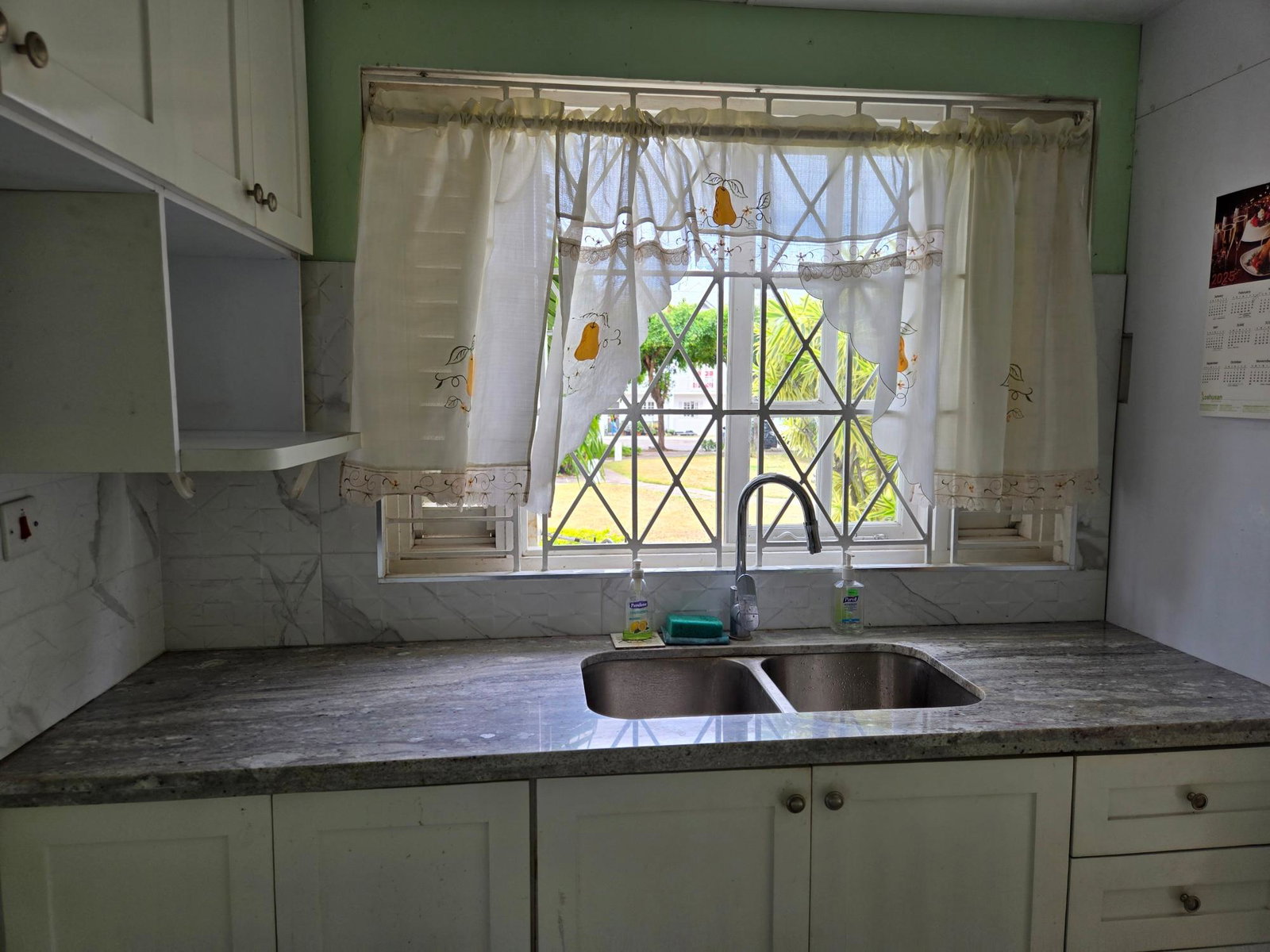 Nineteenth image of 3-1-3 Worthington Terrace in Kingston 5, St. Andrew, Jamaica - property is For Sale
