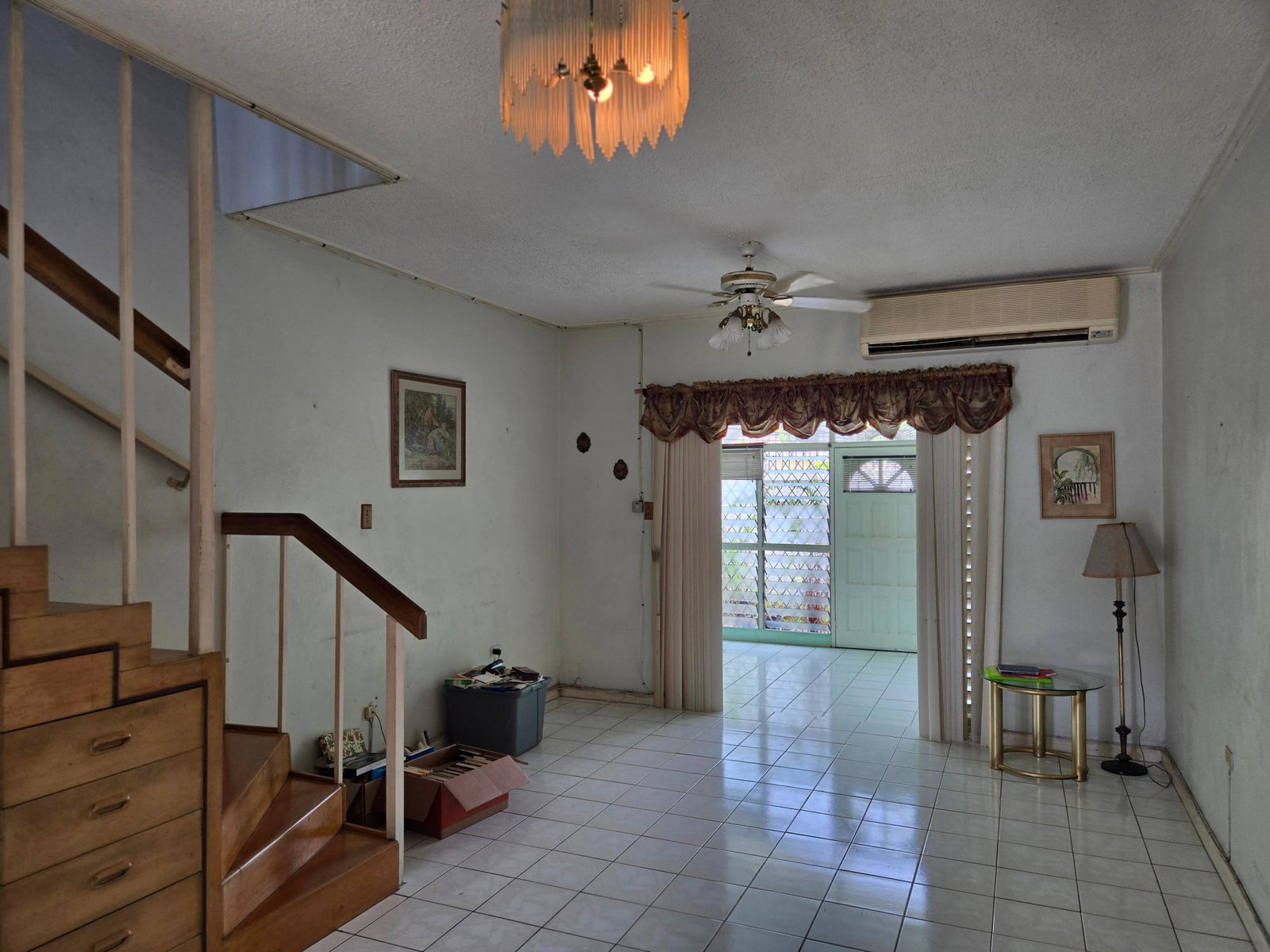 Third image of 3-1-3 Worthington Terrace in Kingston 5, St. Andrew, Jamaica - property is For Sale