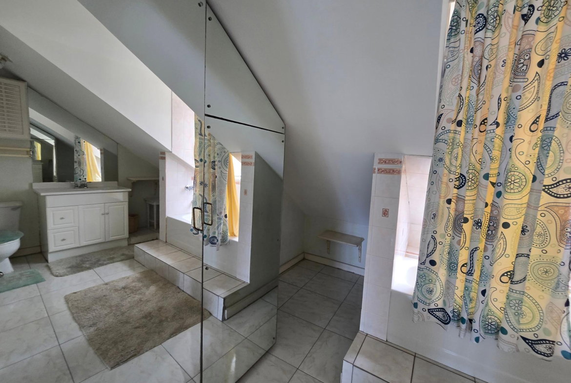 Seventh image of 3-1-3 Worthington Terrace in Kingston 5, St. Andrew, Jamaica - property is For Sale